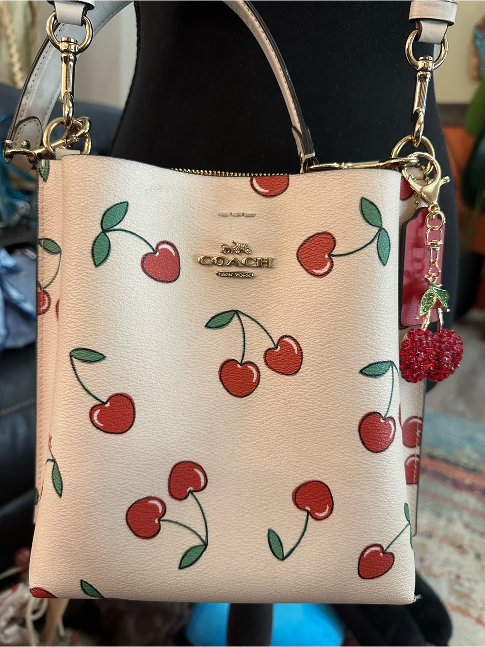 COACH #309 Mollie Bucket Bag 22 Cream Cherry-Print Shoulder Bag/ Wallet - Picture 14 of 16